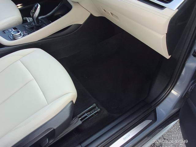Used 2020 BMW X1 xDrive28i w/ Convenience Package AWD/4WD image 18