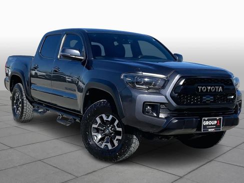 Used 2019 Toyota Tacoma TRD Off-Road image 3