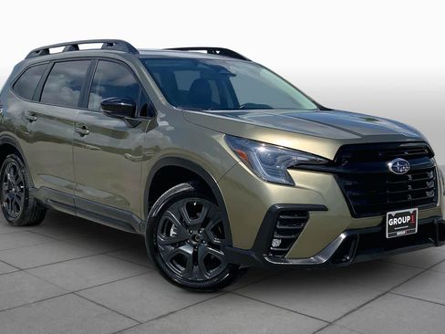 Used 2024 Subaru Ascent Onyx Edition AWD/4WD image 3