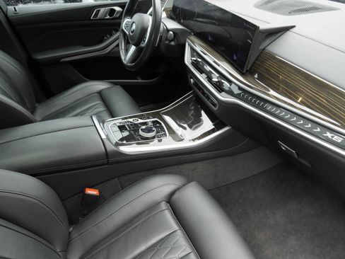 Used 2024 BMW X5 xDrive40i w/ Executive Package AWD/4WD image 10