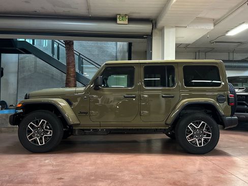 New 2026 Jeep Wrangler Unlimited Sahara AWD/4WD image 2