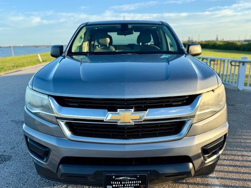 Used 2019 Chevrolet Colorado W/T w/ WT Convenience Package RWD image 2