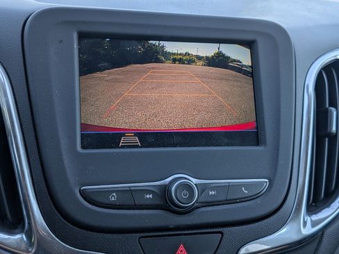 Used 2020 Chevrolet Equinox LT image 10