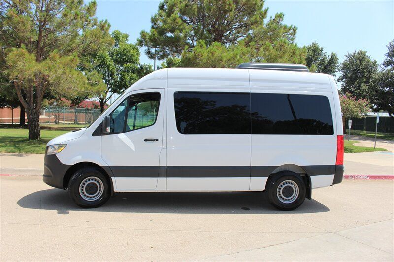 Used 2024 Mercedes-Benz Sprinter 2500 image 2