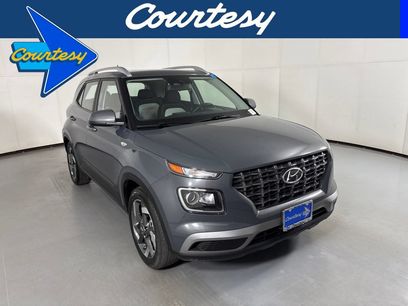 Used 2025 Hyundai Venue SEL