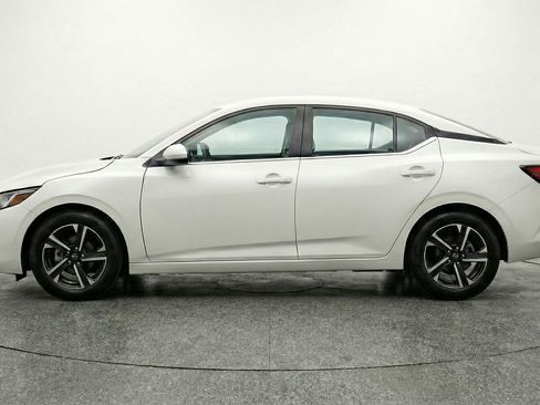 Used 2025 Nissan Sentra SV image 5