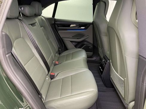 Certified 2025 Porsche Macan 4 Electric AWD/4WD image 22