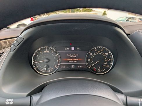 Used 2021 Nissan Armada Platinum w/ Captain's Chairs Package RWD image 22