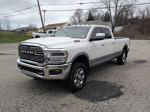 Used 2019 RAM 2500 Laramie AWD/4WD image 3