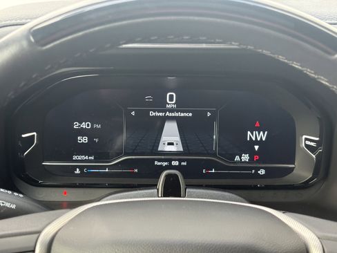 Used 2024 GMC Yukon Denali w/ Denali Reserve Package image 23