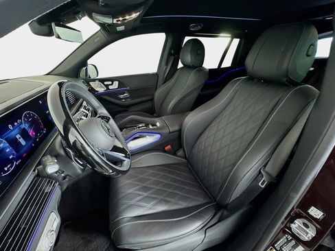 Used 2024 Mercedes-Benz Maybach GLS 600 4MATIC image 11