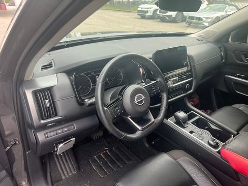Used 2023 Nissan Pathfinder SL w/ SL Premium Package AWD/4WD image 13