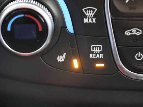 Used 2019 Chevrolet Traverse LT AWD/4WD image 16