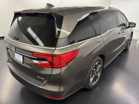 Used 2023 Honda Odyssey Elite image 9