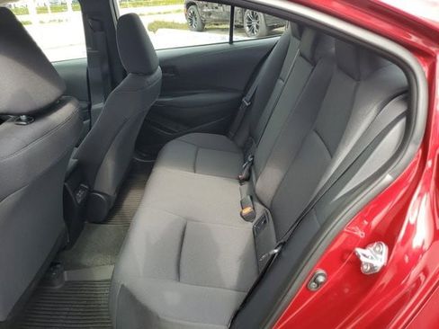 Used 2025 Toyota Corolla LE image 18
