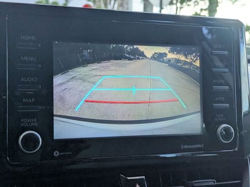 Used 2022 Toyota Corolla Cross L AWD/4WD image 13