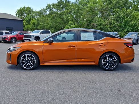 Certified 2025 Nissan Sentra SR w/ SR Premium Package FWD image 5