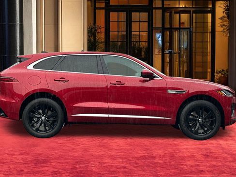 Used 2026 Jaguar F-PACE R-Dynamic S image 9