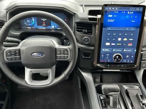 Used 2025 Ford F150 Lightning Lariat image 11