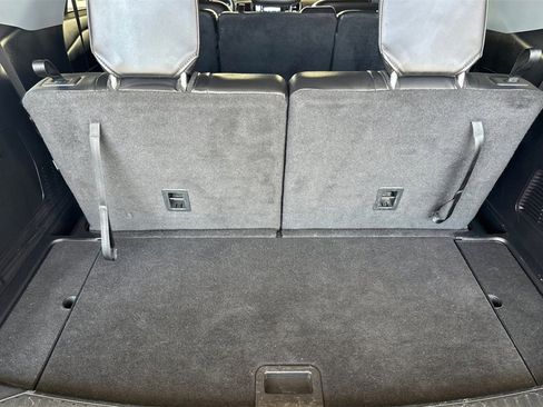 Used 2021 Ford Explorer XLT w/ Equipment Group 202A image 19