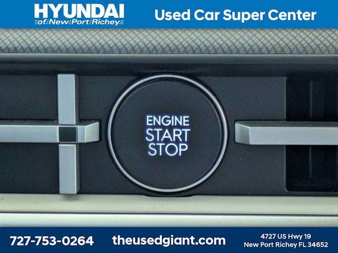 Used 2025 Hyundai Santa Fe SEL FWD image 41