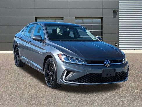 New 2026 Volkswagen Jetta SE image 1