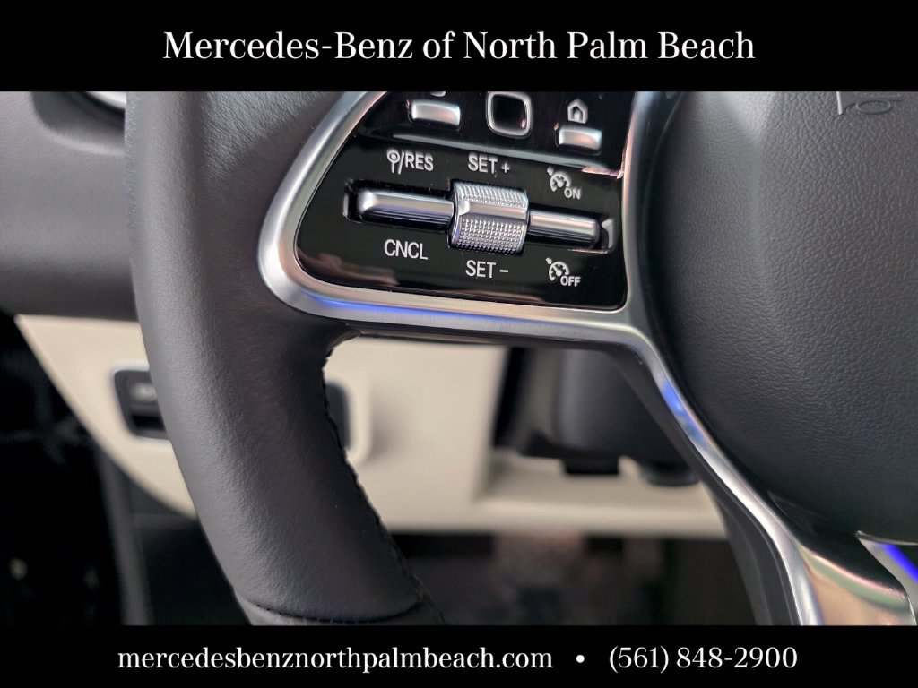 Certified 2023 Mercedes-Benz EQB 300 4MATIC image 19