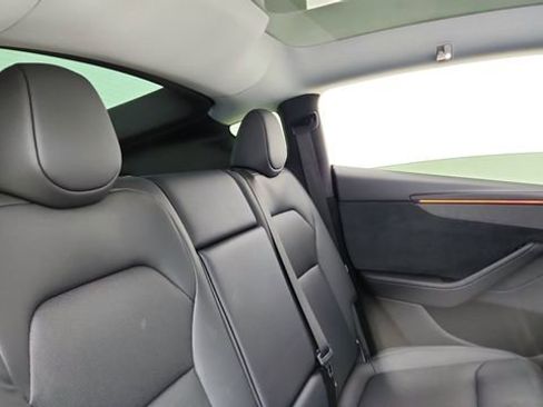 Used 2026 Tesla Model Y Long Range image 24