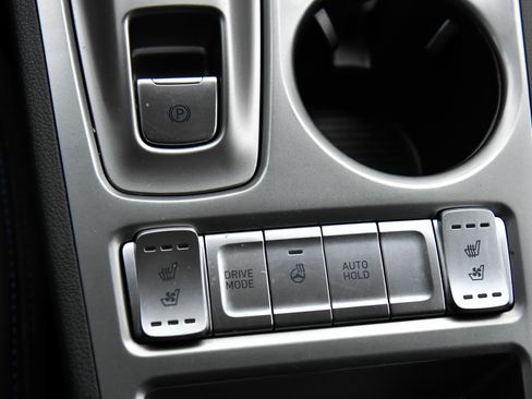 Used 2023 Hyundai Kona Limited image 28