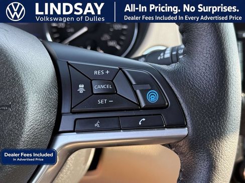 Used 2020 Nissan Rogue SL AWD/4WD image 23