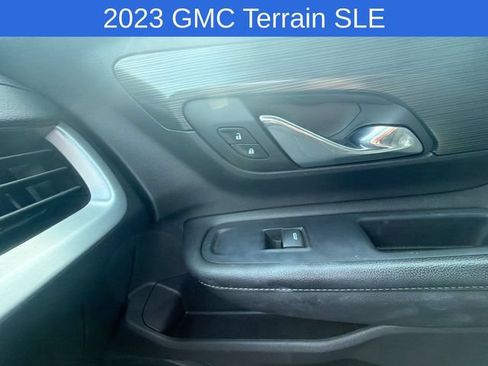 Used 2023 GMC Terrain SLE w/ Driver Convenience Package AWD/4WD image 19