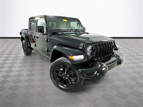 Certified 2022 Jeep Gladiator Overland image 1
