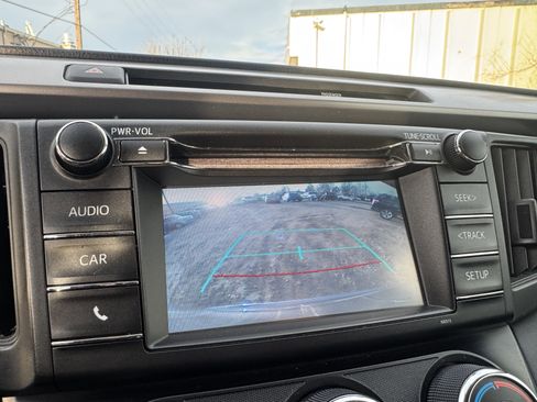 Used 2016 Toyota RAV4 LE image 26