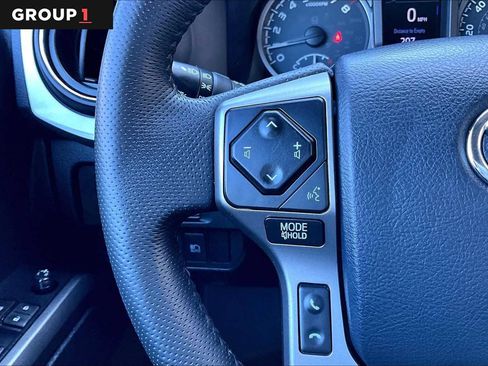 Used 2019 Toyota Tacoma SR5 AWD/4WD image 24
