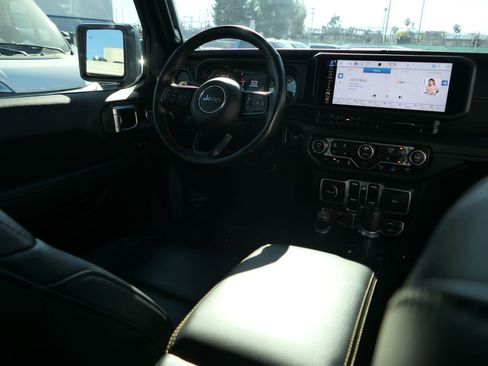Used 2024 Jeep Wrangler Unlimited Rubicon 392 image 24