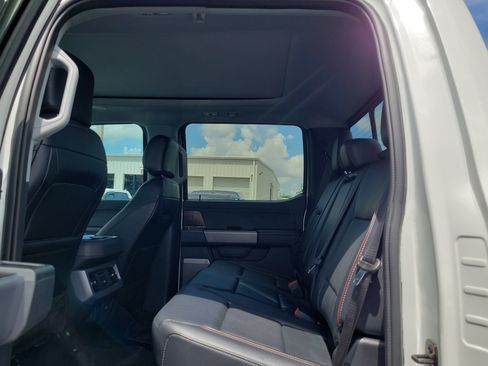 Used 2024 Ford F250 Lariat w/ Lariat Ultimate Package AWD/4WD image 11
