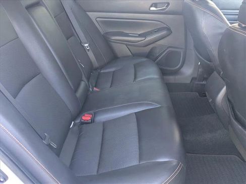 Used 2019 Nissan Altima 2.5 SR w/ SR Premium Package image 18