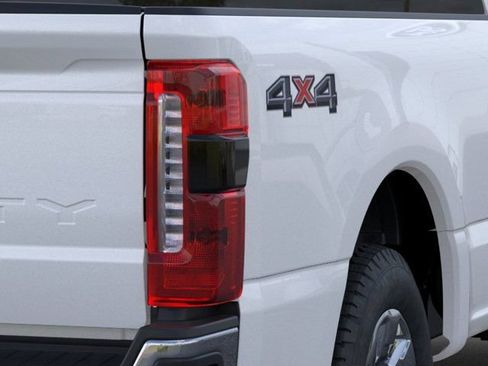 New 2026 Ford F350 Lariat w/ Lariat Premium Package AWD/4WD image 21