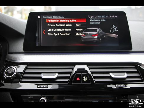 Used 2019 BMW 530e w/ M Sport Package image 22