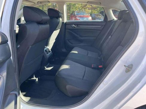 Used 2019 Honda Accord EX image 21