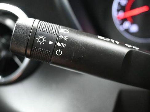 Used 2022 Chevrolet Camaro LT RWD image 19