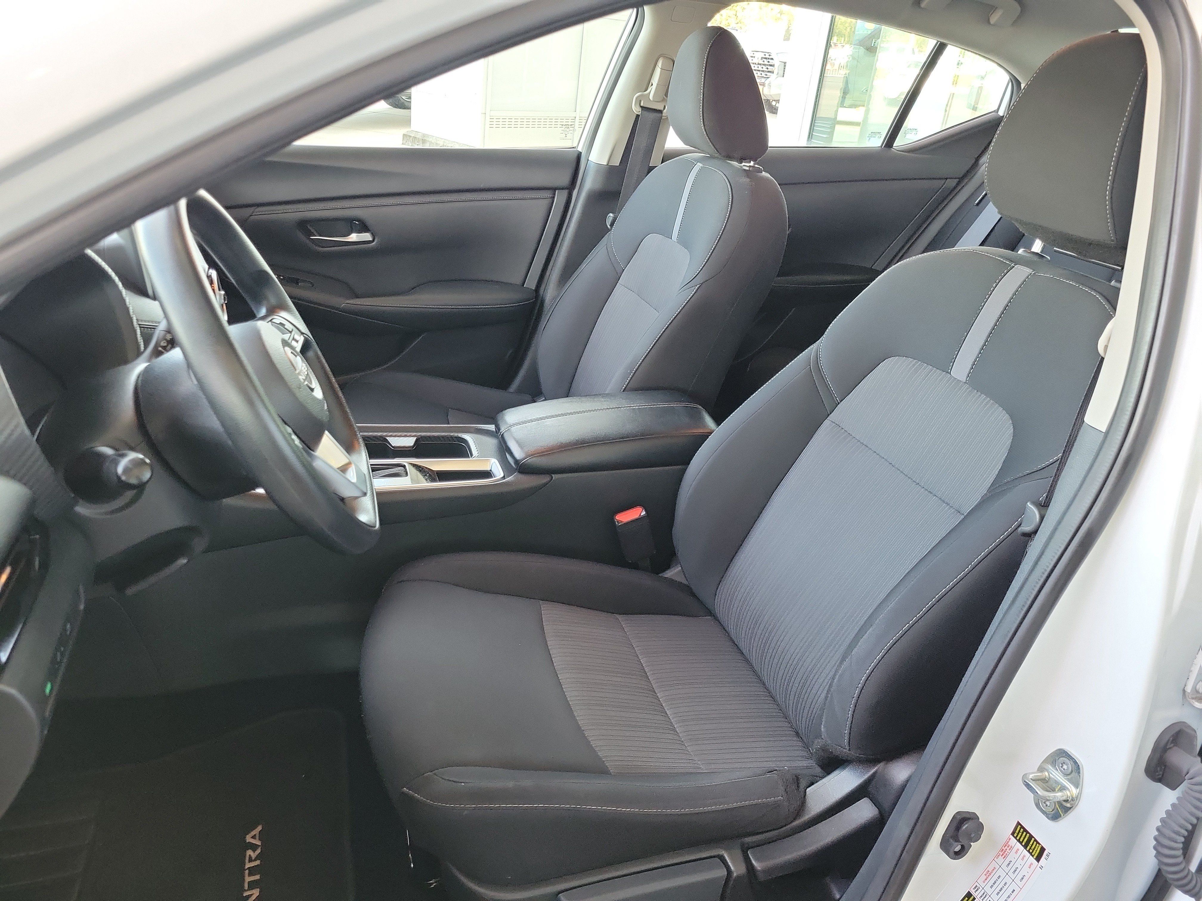 Used 2025 Nissan Sentra SV FWD image 13
