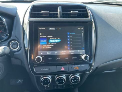 Used 2025 Mitsubishi Outlander Sport SE AWD/4WD image 4