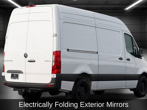 Used 2025 Mercedes-Benz Sprinter 2500 image 12