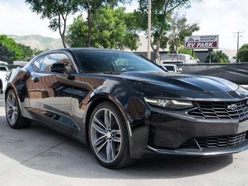 Used 2023 Chevrolet Camaro LT RWD image 13