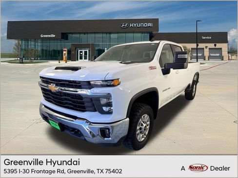 Used 2024 Chevrolet Silverado 2500 LT w/ Convenience Package image 1
