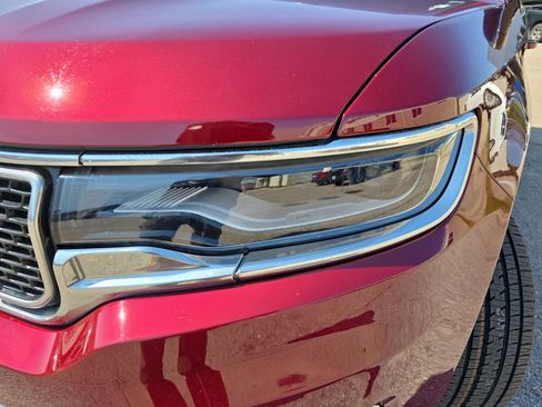 Used 2024 Jeep Wagoneer Series II w/ Flexible Seating Group image 33