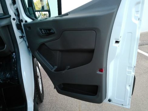 Used 2025 Ford Transit 350 XLT RWD image 19