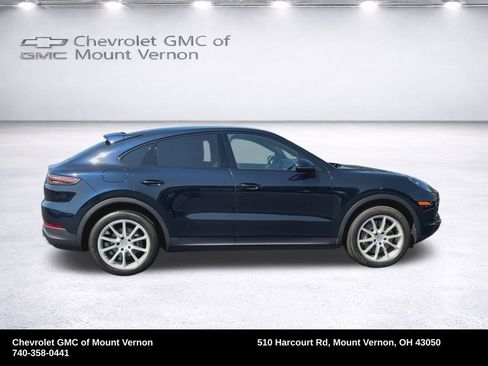Used 2022 Porsche Cayenne Coupe image 6