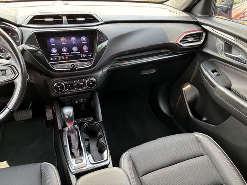 Used 2021 Chevrolet TrailBlazer RS w/ Convenience Package FWD image 18